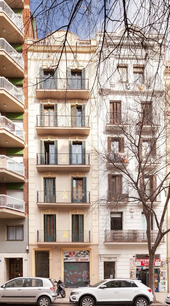 Sagrada Familia Apartament *